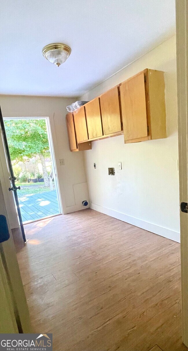 Building Photo - 76 Mt Pleasant Church Rd