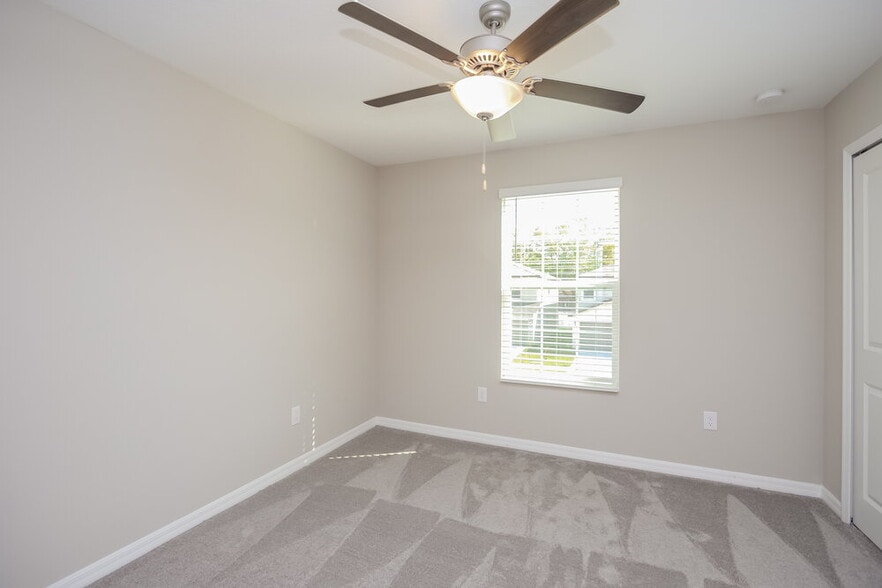 Building Photo - 7318 Spring Snowflake Ave