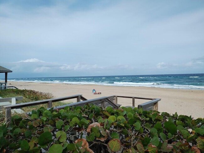 Building Photo - 5510 N Ocean Blvd
