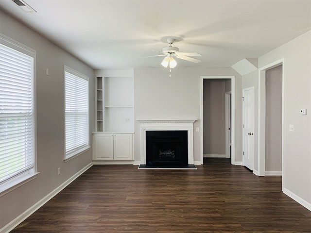 Building Photo - 321 Collinsworth Dr