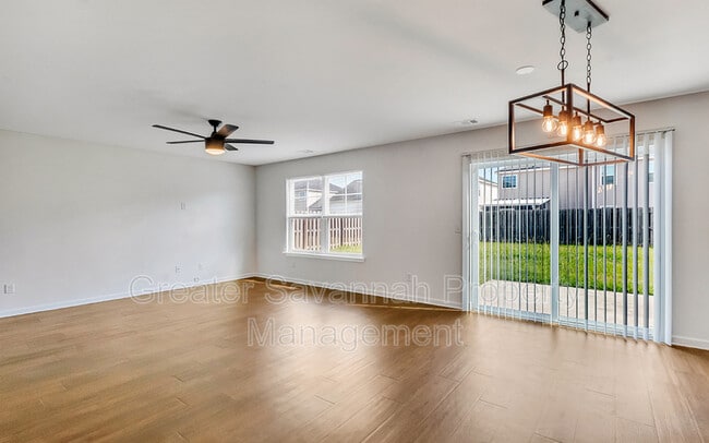 Building Photo - 40 Burnt Oak Rd