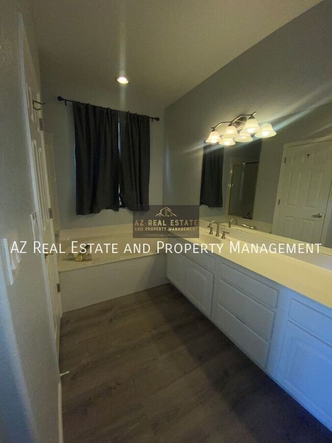 Building Photo - 7465 W Denaro Dr