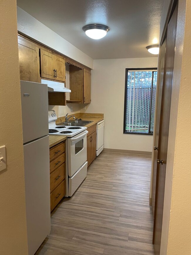 Interior Photo - College Green Duplexes