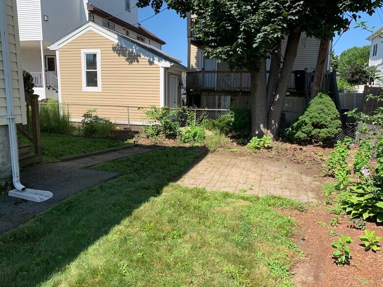 Patio - 14 Henley St