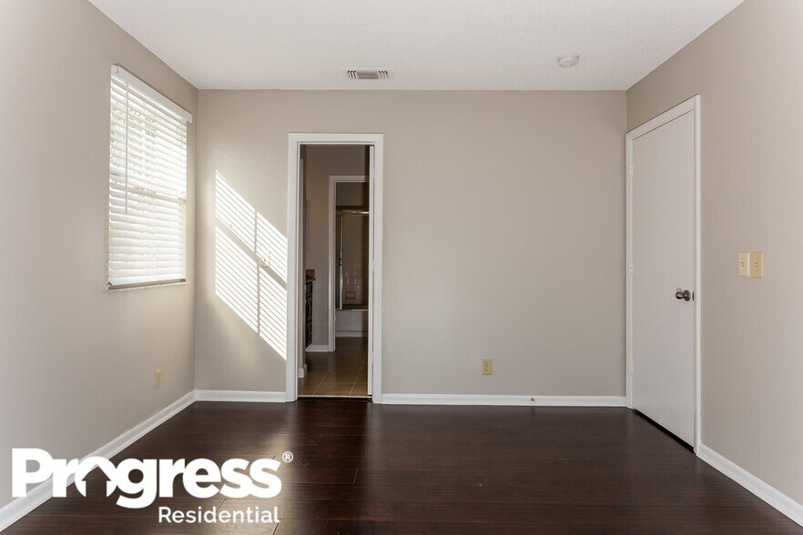 Building Photo - 6701 Fern St