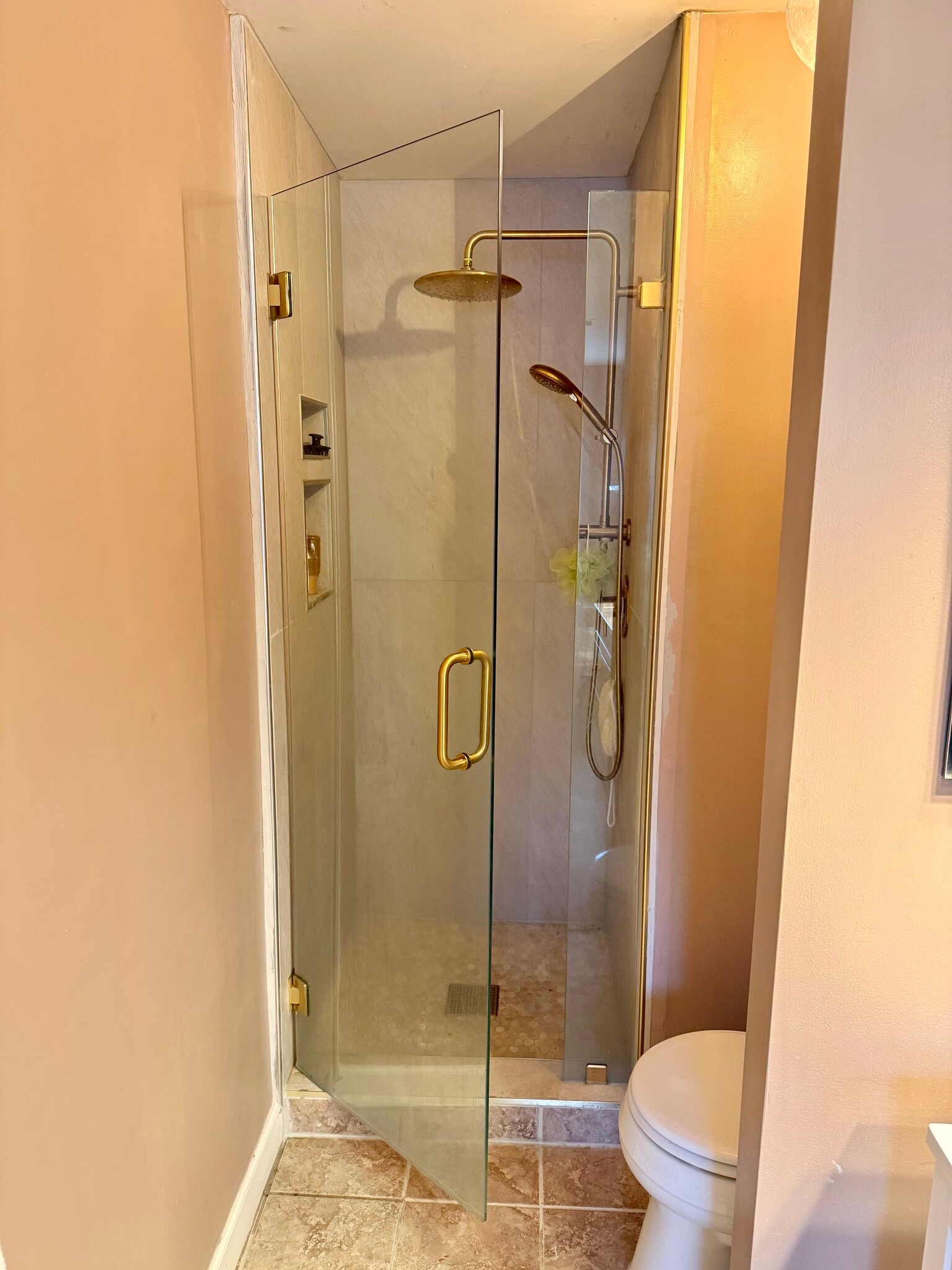 Master bathroom - 111 E Colonial Dr