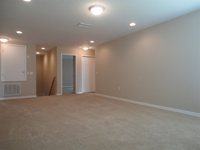Building Photo - 8840 Royal Enclave Boulevard