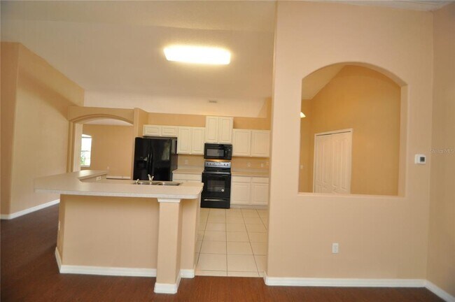 Building Photo - 65 Rolling Fern Dr