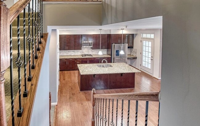 Building Photo - 4906 Small Gains Wy