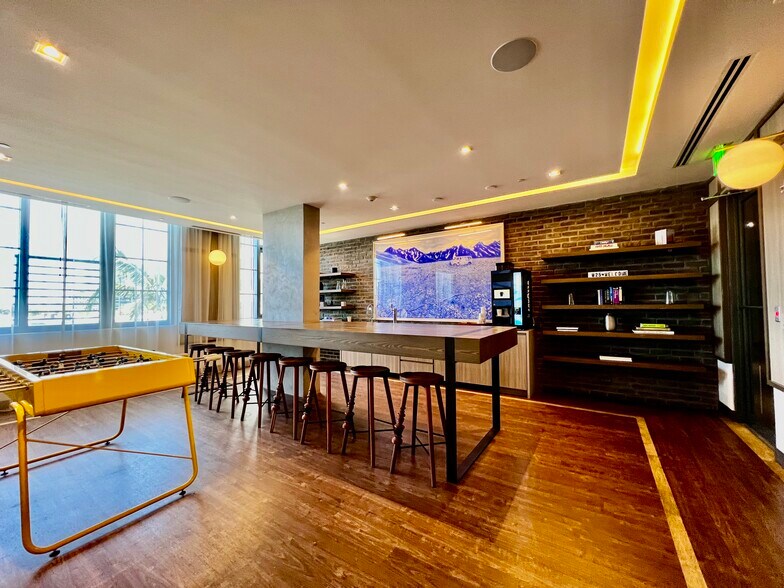 Building Photo - 169 NW 26th St