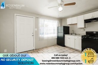 Building Photo - 302 W Flores St