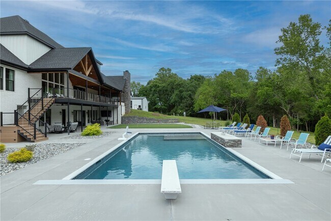 Building Photo - 2762 Wilson Ln