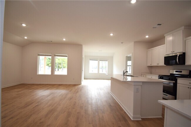 Building Photo - 373 Florida Ave