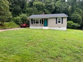 Building Photo - 1619 Preston Dr