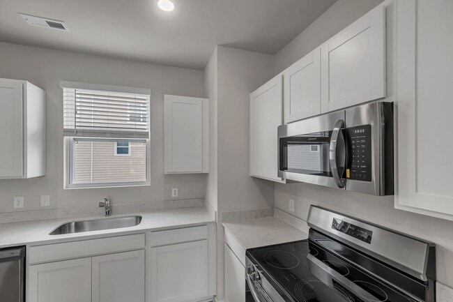 Building Photo - 1205 Harper Lndg