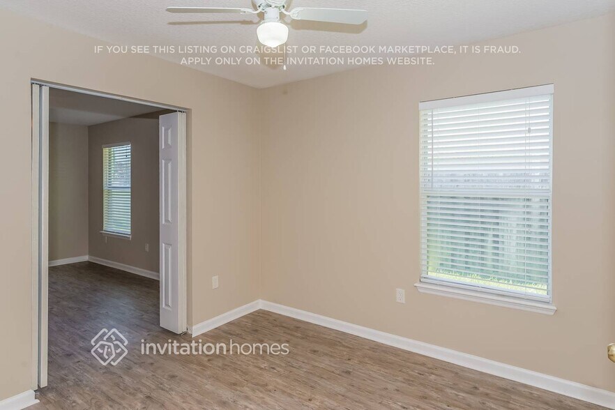 Building Photo - 1450 Cedar Grove Terrace