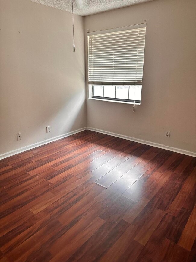 Building Photo - 1606 Congressional Way