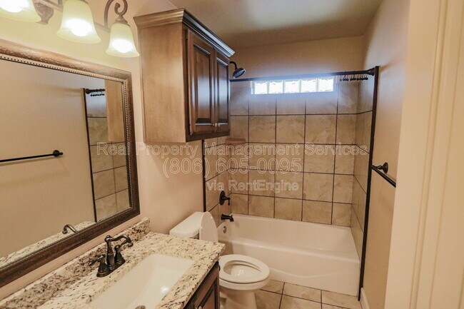 Building Photo - 9604 Justice Ave