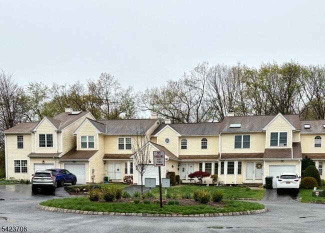 Building Photo - 14 Watchung Trail