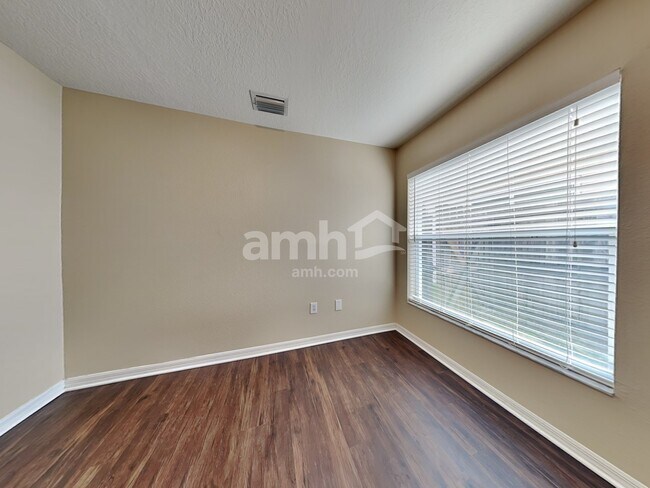 Building Photo - 518 Napa Valley Cir