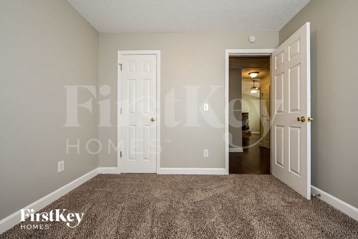 Building Photo - 104 Waters Edge Dr