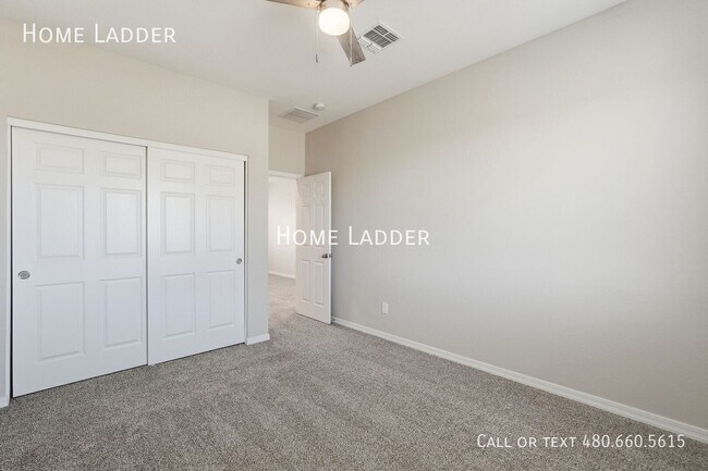 Building Photo - 11769 W Mobile Ln
