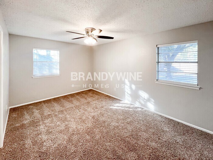 Building Photo - 1306 Duane St