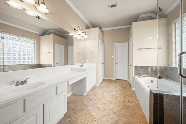 Building Photo - 17439 Memorial Mills Dr