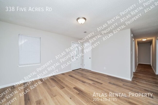 Building Photo - 338 5 Acre Rd