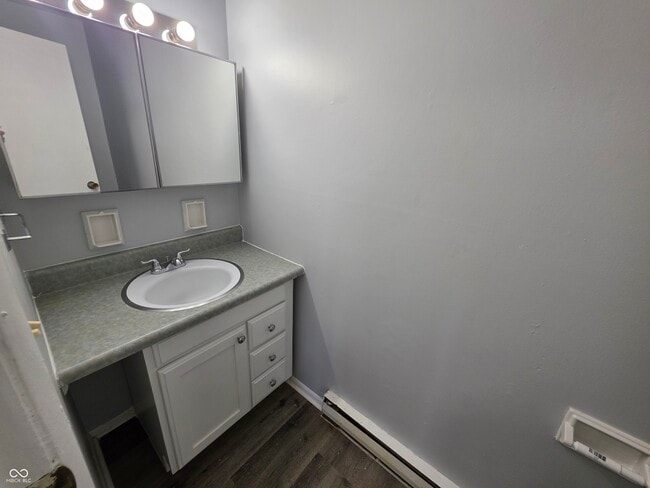 Building Photo - 3823 Biscayne Rd