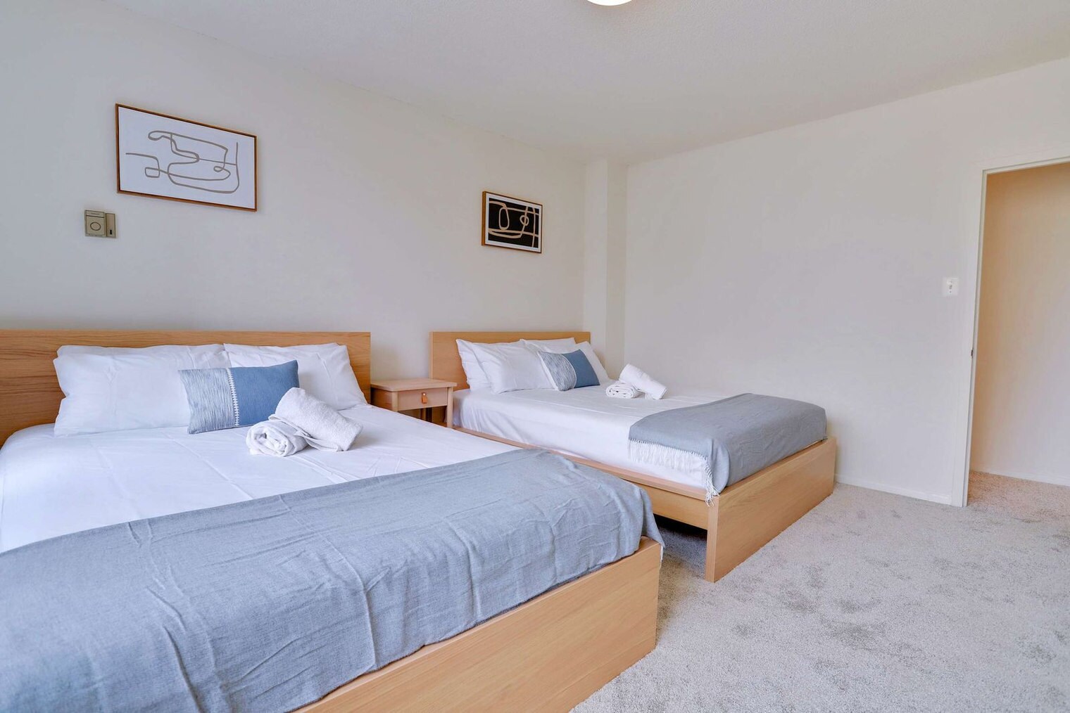 Building Photo - 1600 S Eads St