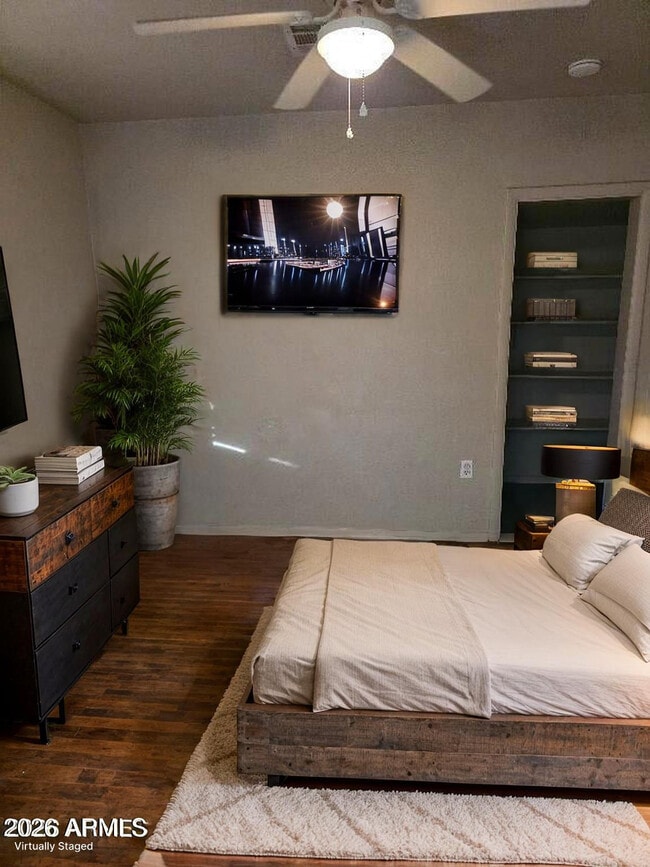 Building Photo - 212 E Centre Ave