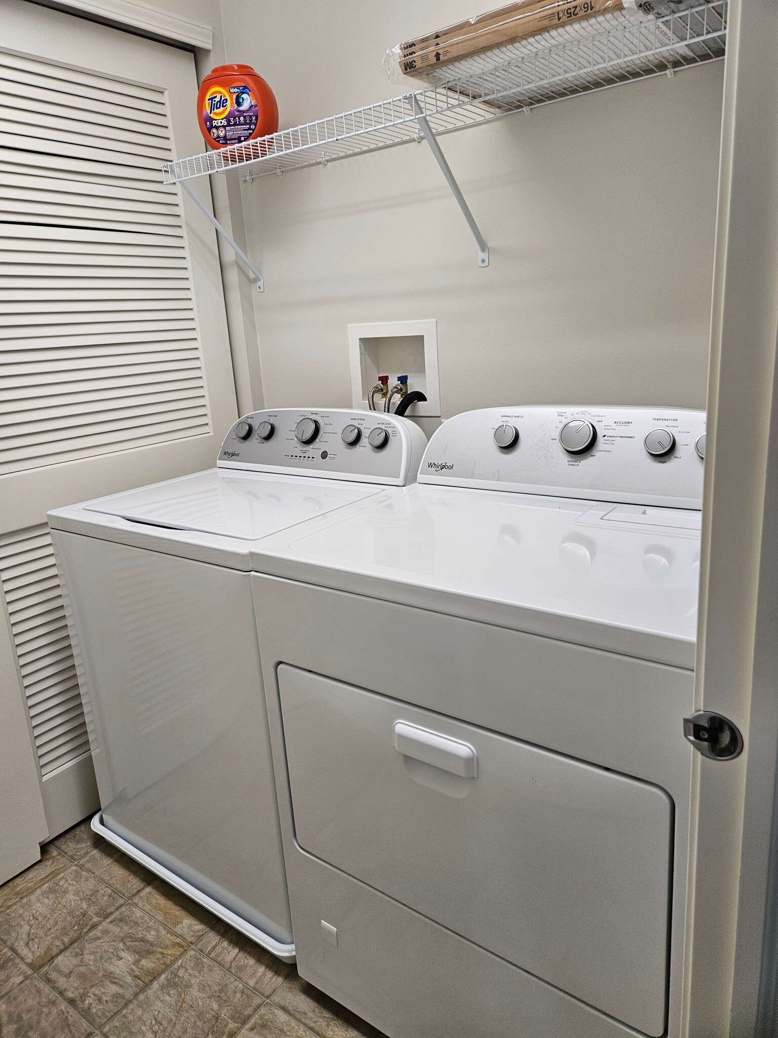 LAUNDRY ROOM - 1267 Da Vinci Dr