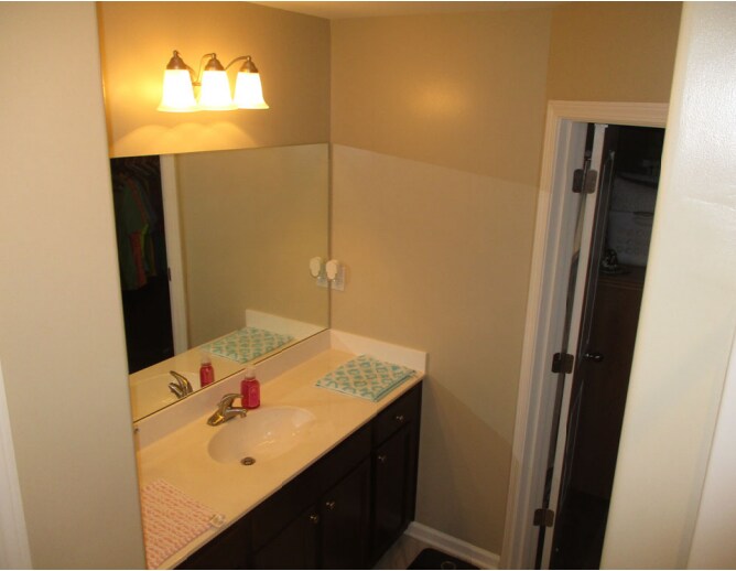 Building Photo - 1199 River Wood Cir W