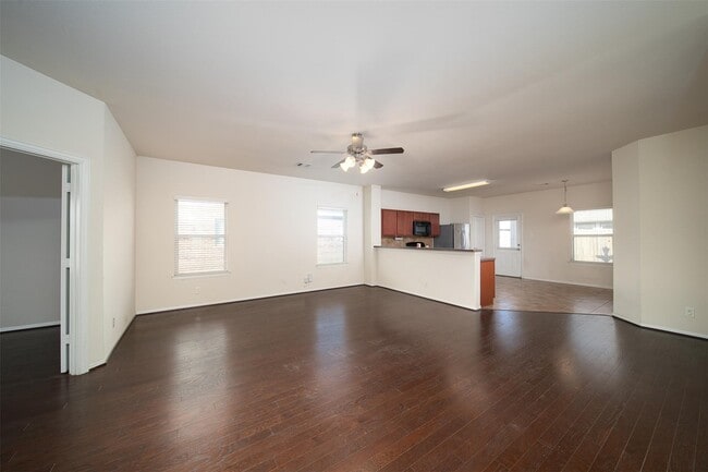 Building Photo - 26 Palmdale Ln