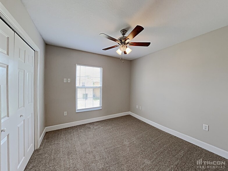 Building Photo - 2304 Whitley Ln