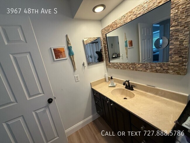 Building Photo - 3967 48th Ave S