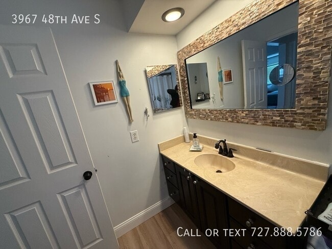 Building Photo - 3967 48th Ave S