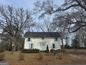 Building Photo - 6 Church St