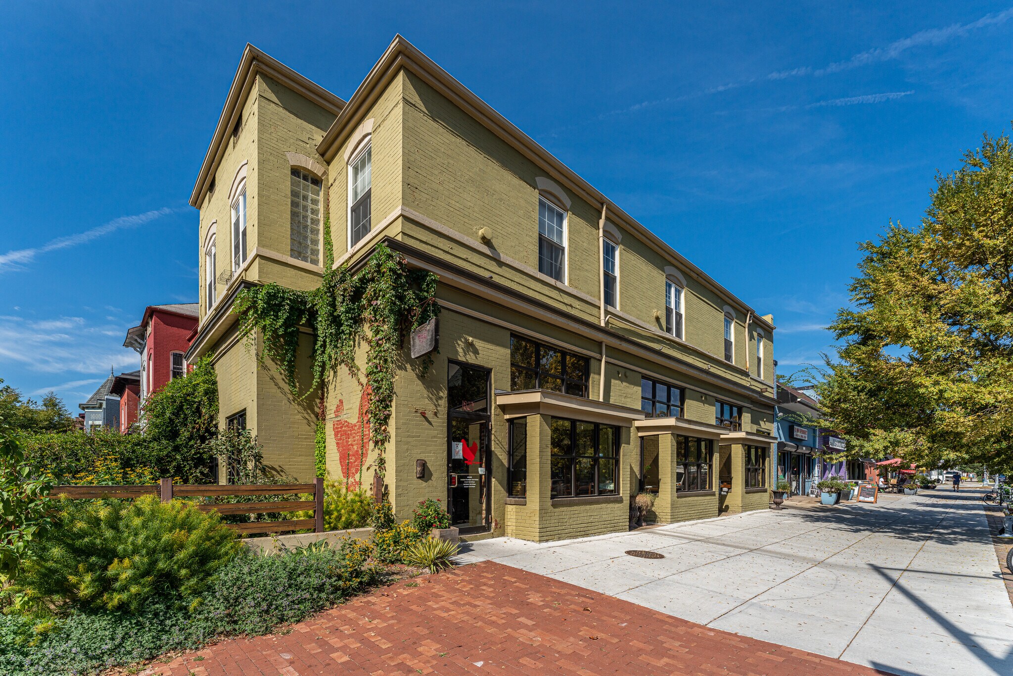 Ren Hen nearby & 1 of DC's premier restaurants! - 2339 3rd St NE
