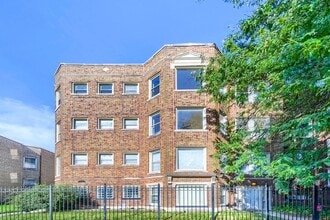 Building Photo - 7724 S Cornell Ave