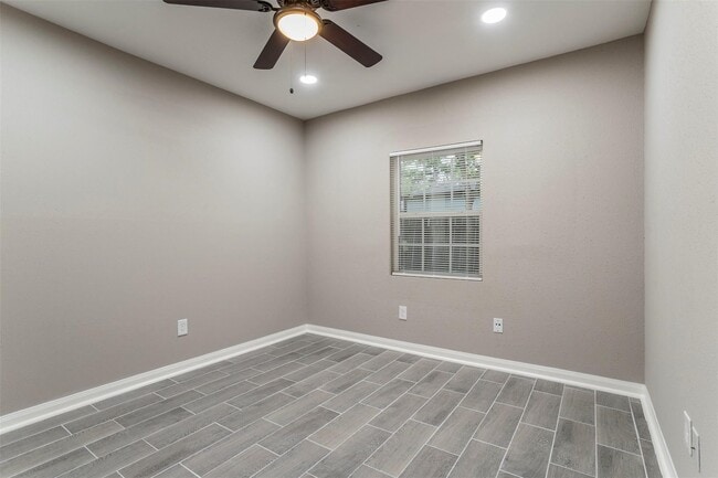 Building Photo - 10639 Autumn Meadow Ln