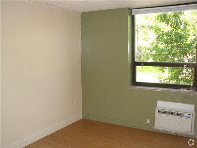 Bedroom - SOLO Apartments