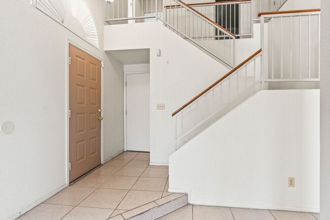 Building Photo - 2616 W Kassandra Pl