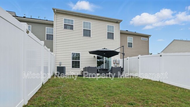 Building Photo - 11512 Claimont Mill Dr