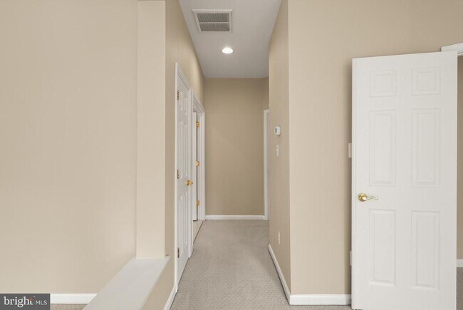 Building Photo - 43616 Carradoc Farm Ter