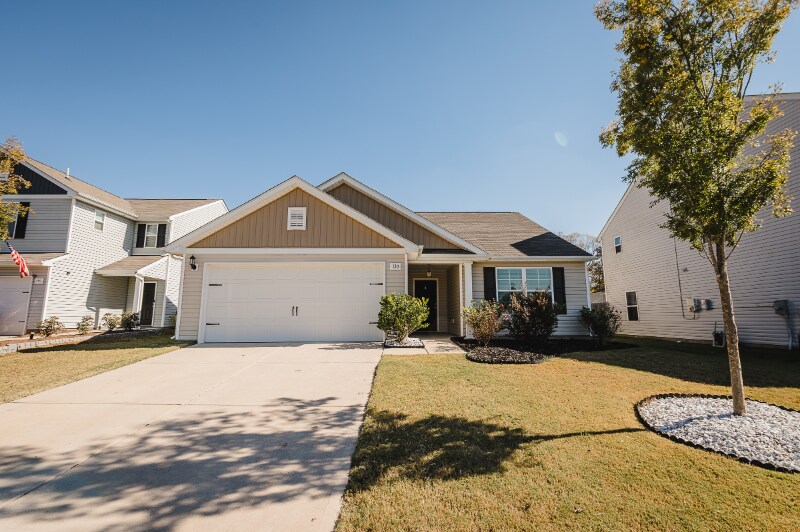 Primary Photo - 130 Trailwood Ct