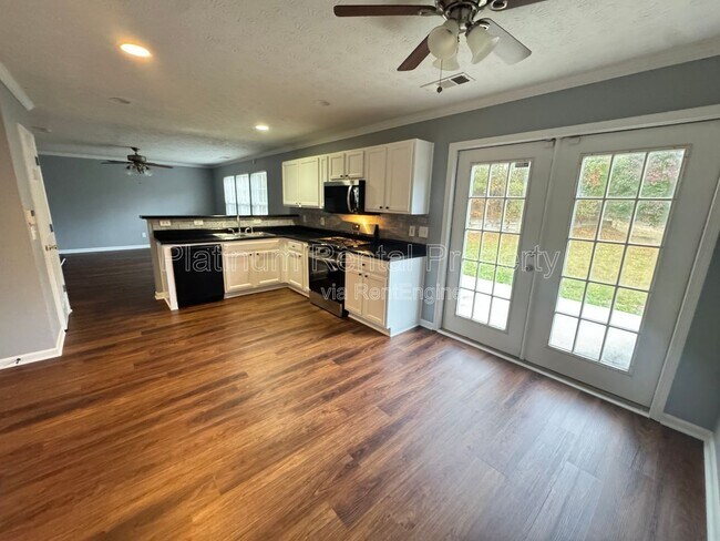 Building Photo - 1780 Campbell Ives Ct SW