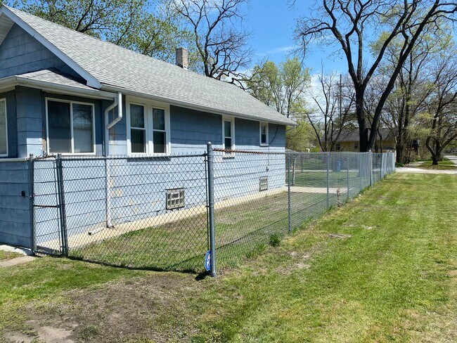 Building Photo - 3395 Pennsylvania St