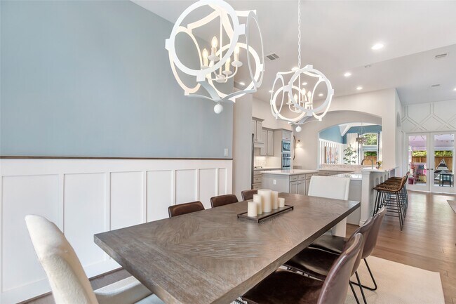 Building Photo - 12310 May Pop Path